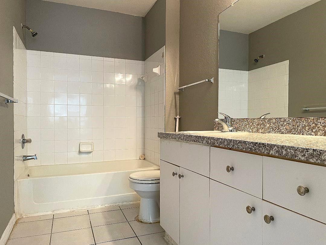 Image 16 of 24 For 6400 Raleigh Street 3015