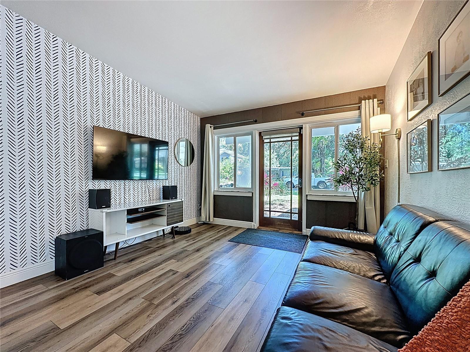Image 10 of 49 For 2114 Mount Vernon Street