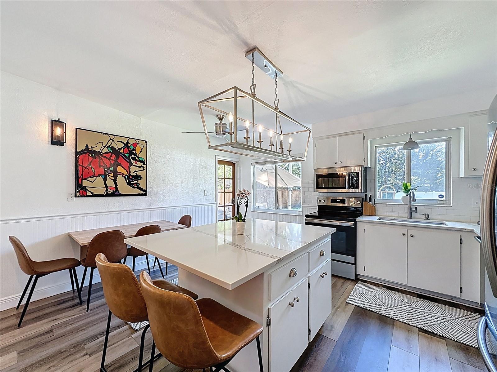 Image 14 of 49 For 2114 Mount Vernon Street
