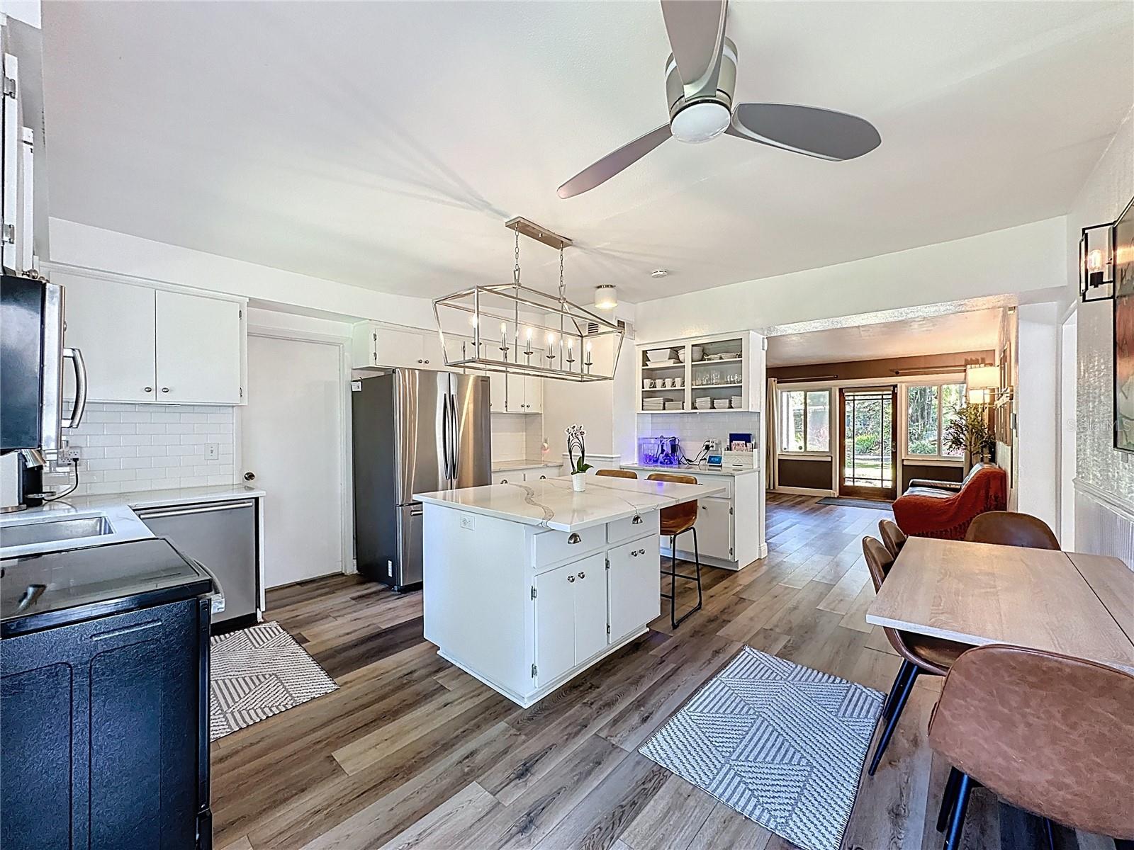 Image 15 of 49 For 2114 Mount Vernon Street