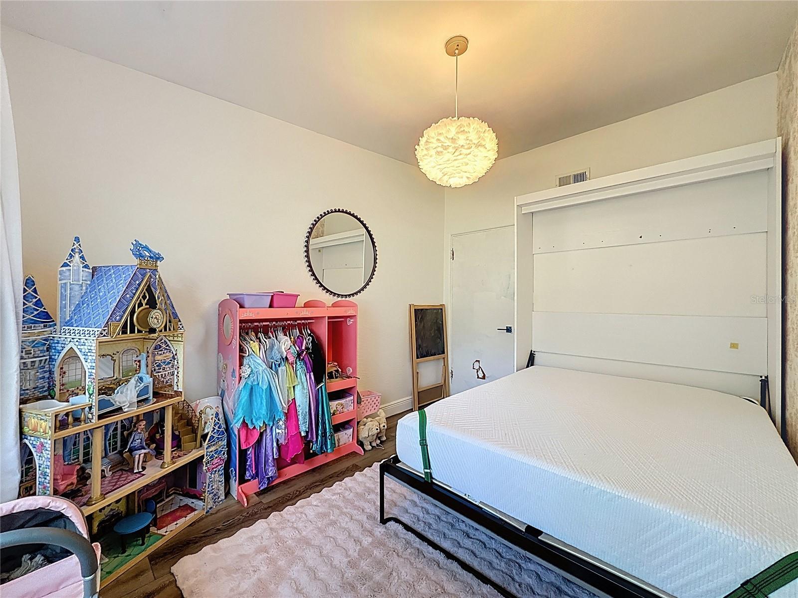 Image 23 of 49 For 2114 Mount Vernon Street