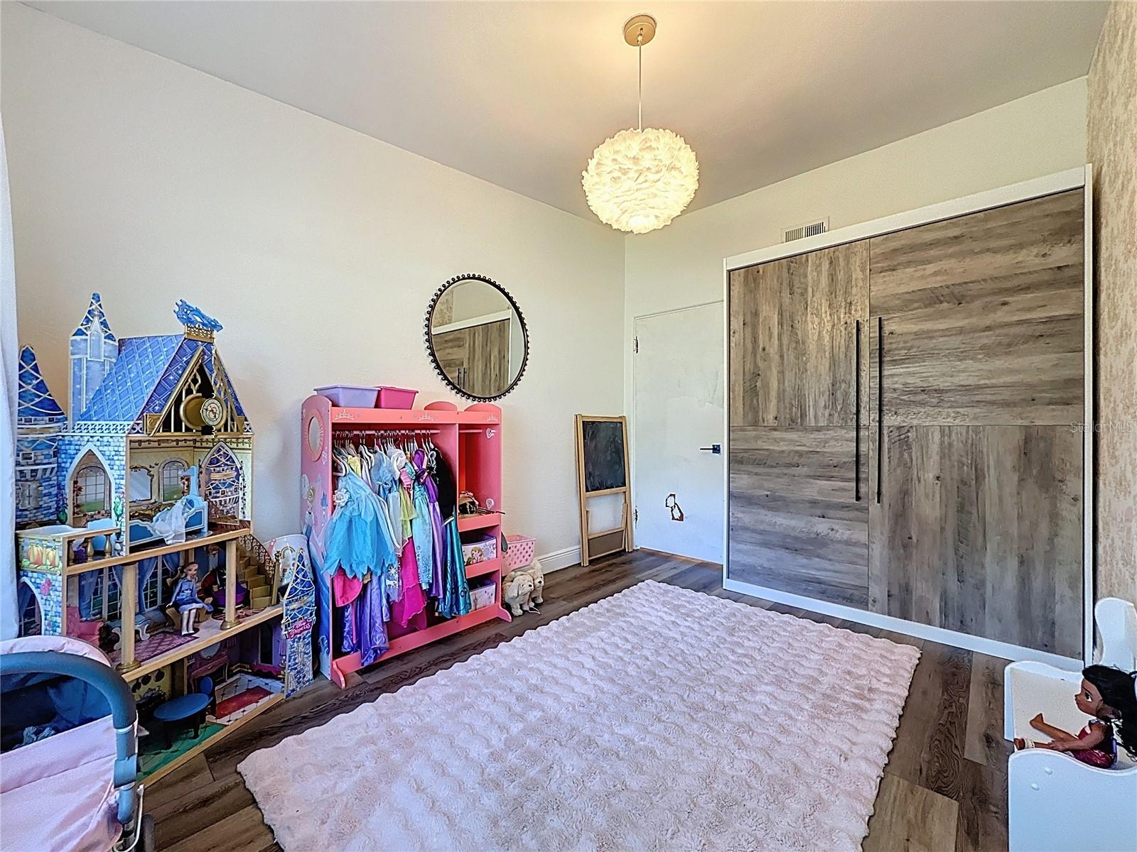 Image 24 of 49 For 2114 Mount Vernon Street