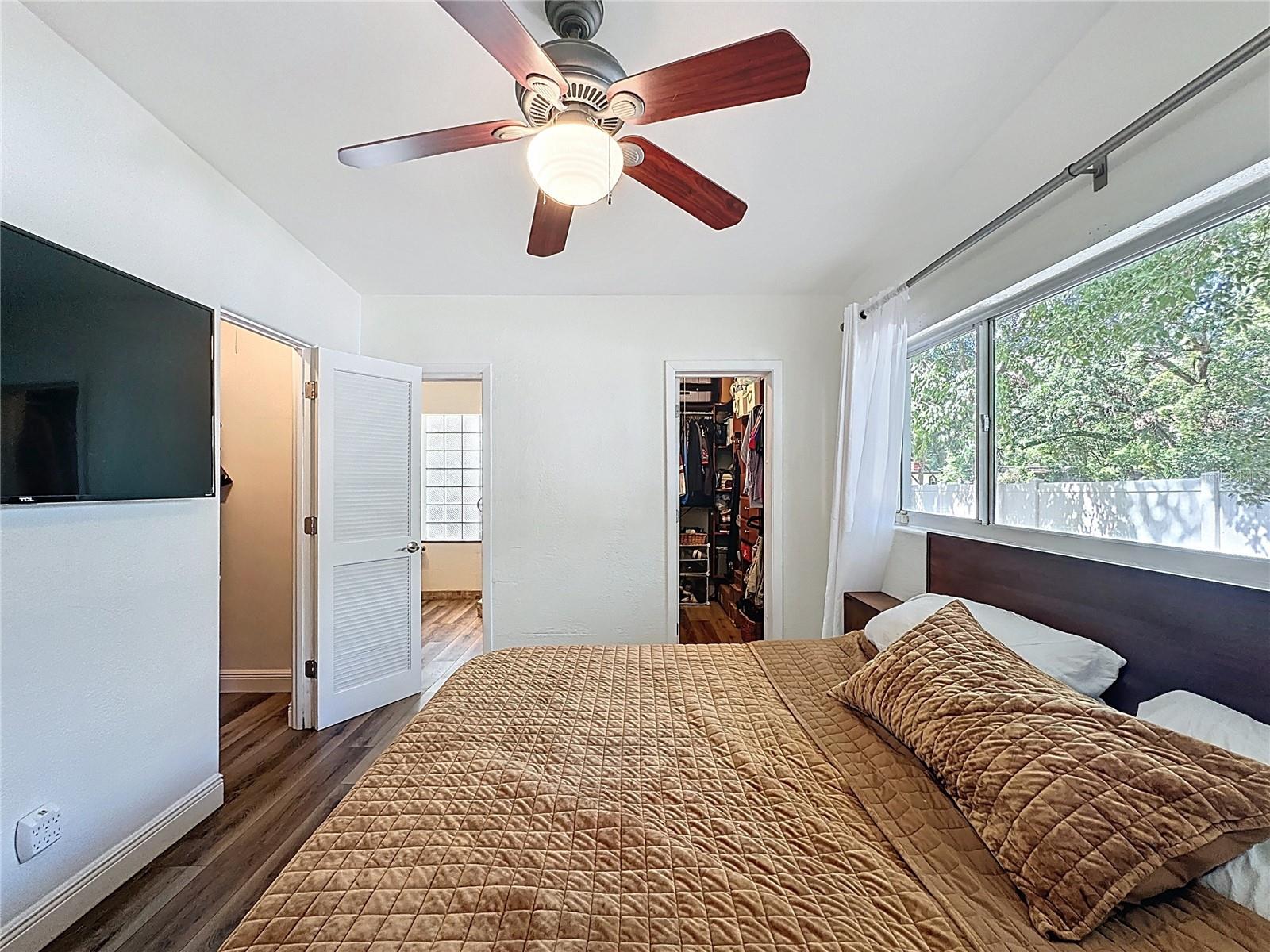 Image 32 of 49 For 2114 Mount Vernon Street