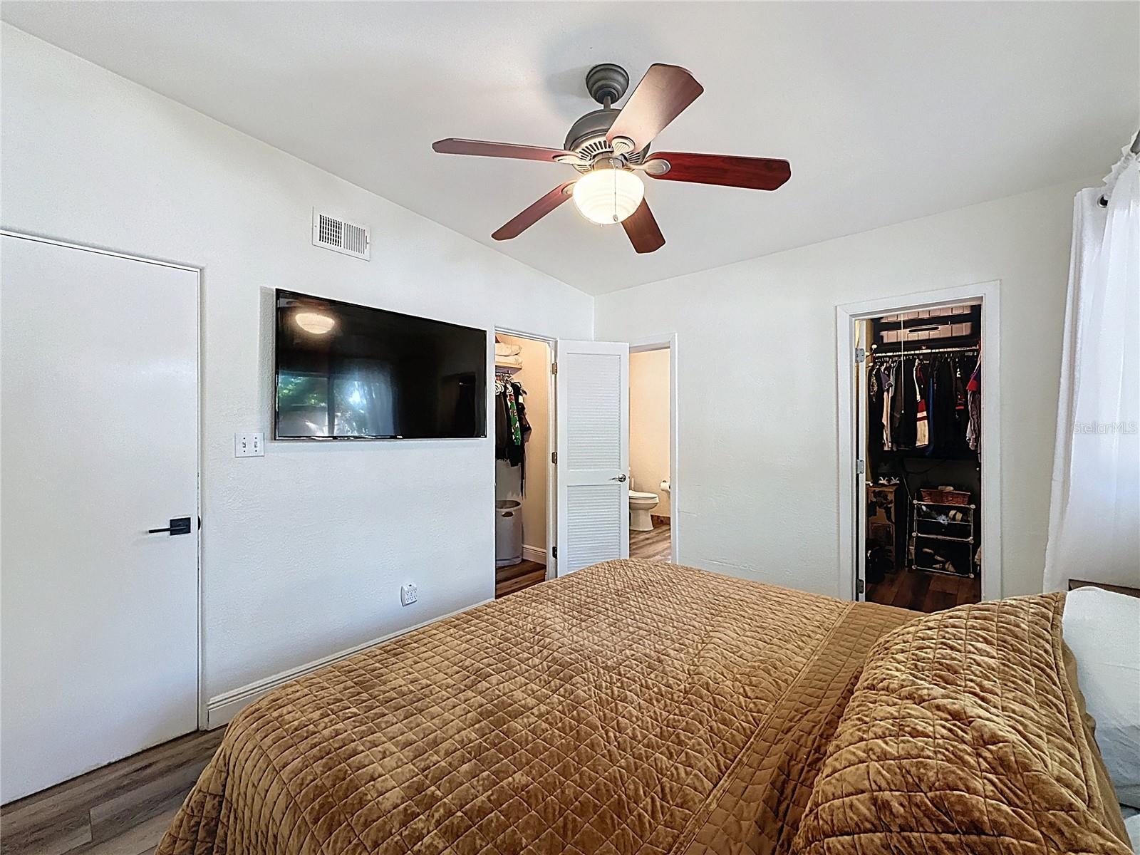 Image 33 of 49 For 2114 Mount Vernon Street