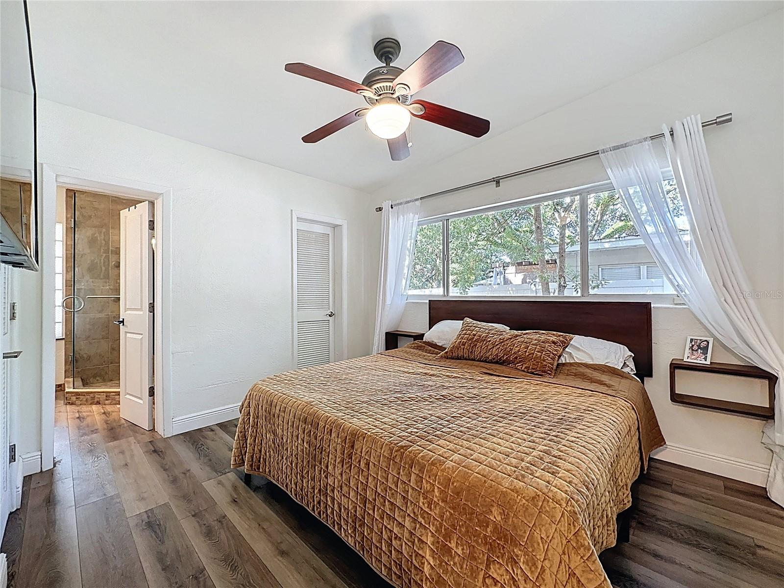 Image 35 of 49 For 2114 Mount Vernon Street