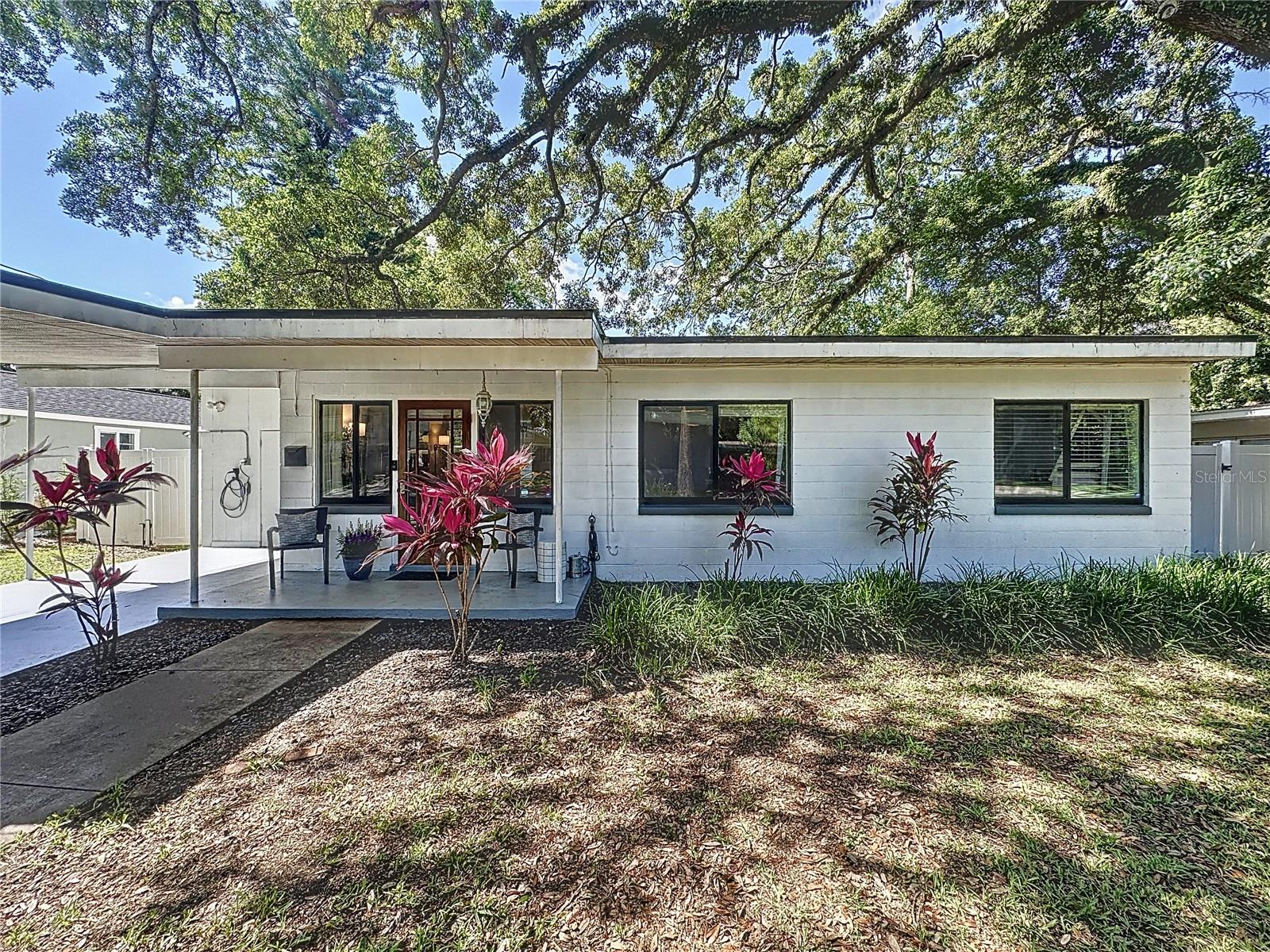 Image 4 of 49 For 2114 Mount Vernon Street