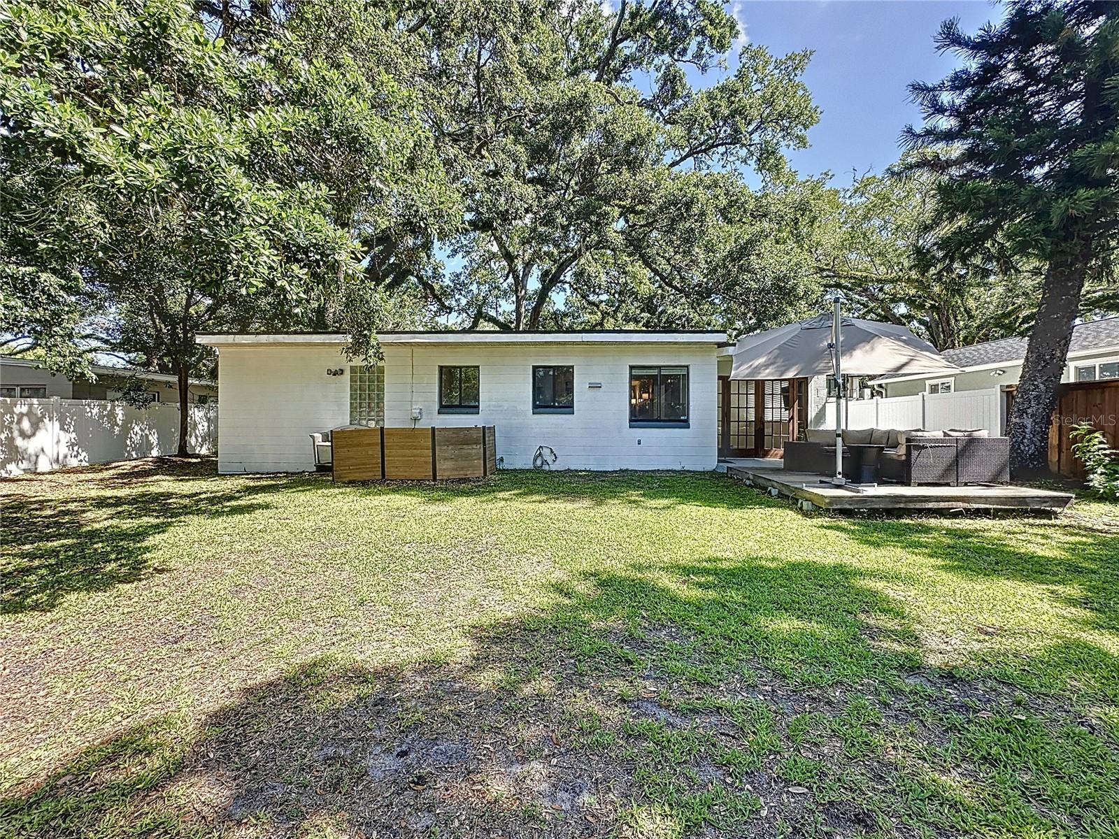 Image 40 of 49 For 2114 Mount Vernon Street