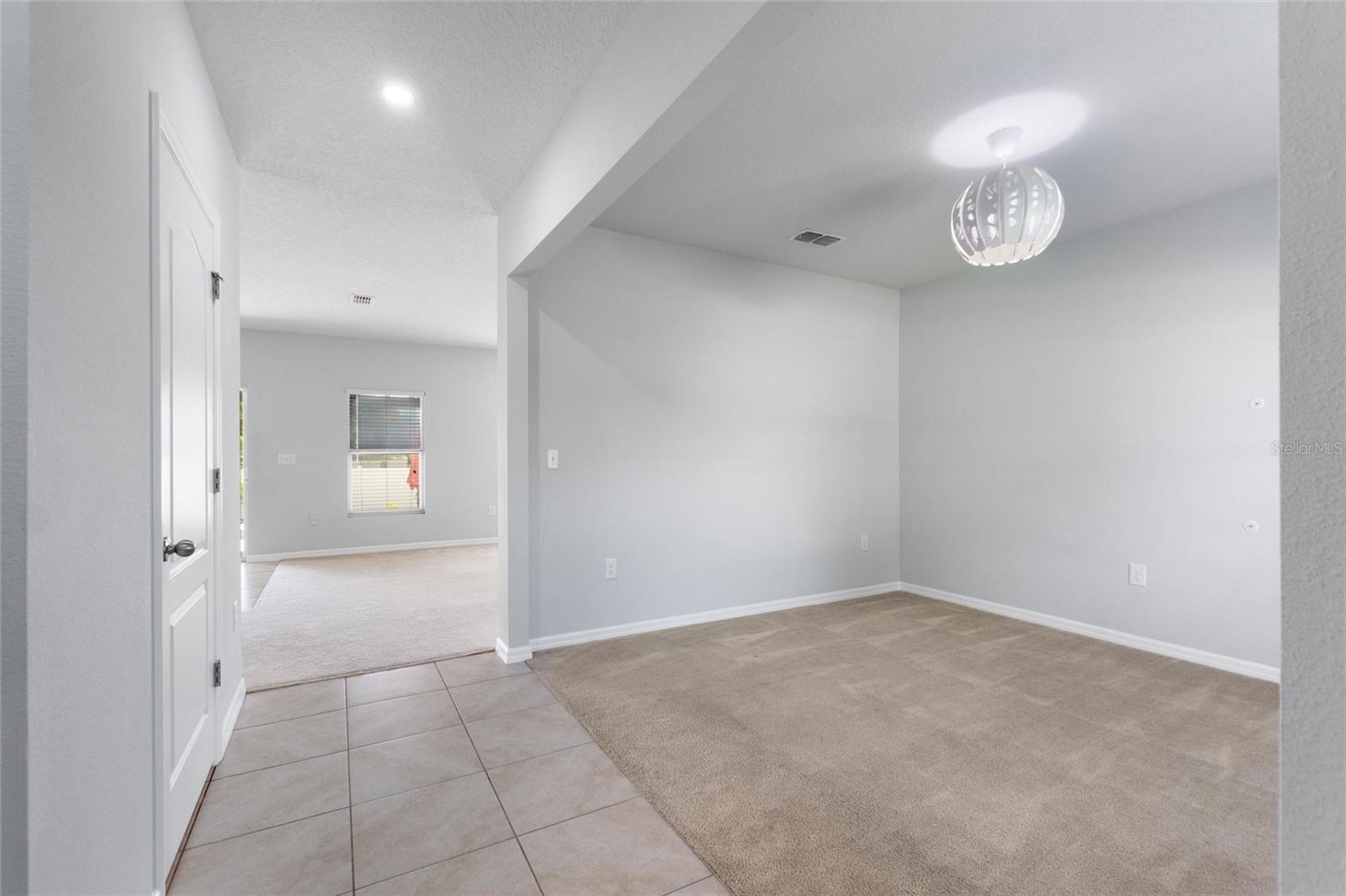 Image 10 of 74 For 372 Willet Street