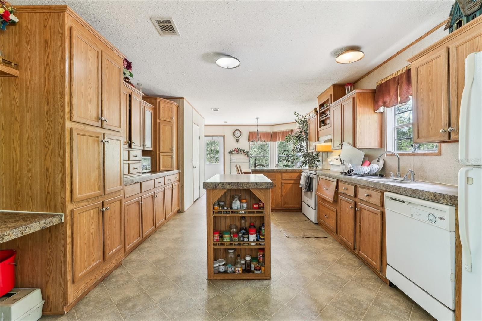Image 10 of 22 For 2229 6th Street