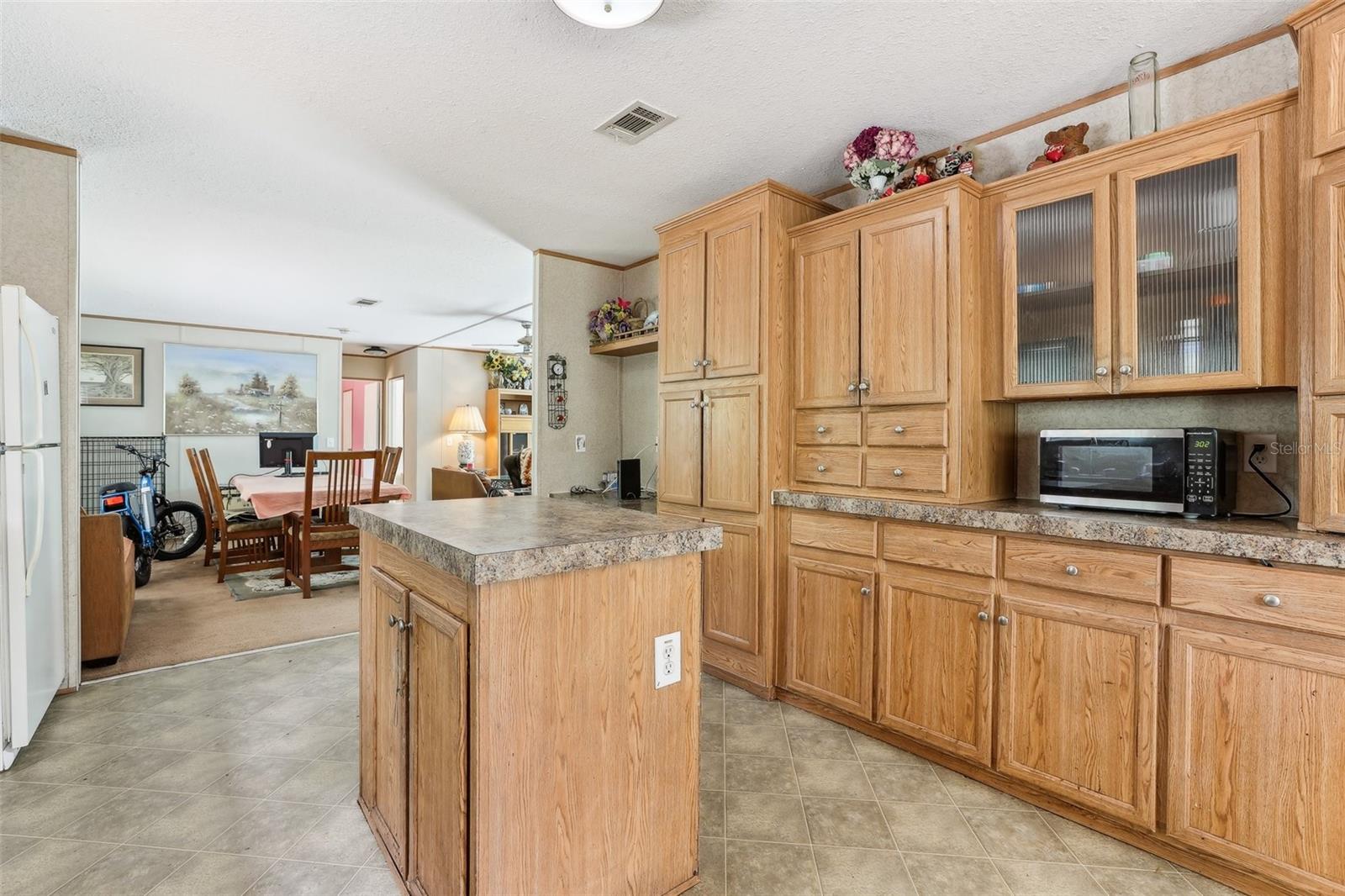 Image 11 of 22 For 2229 6th Street