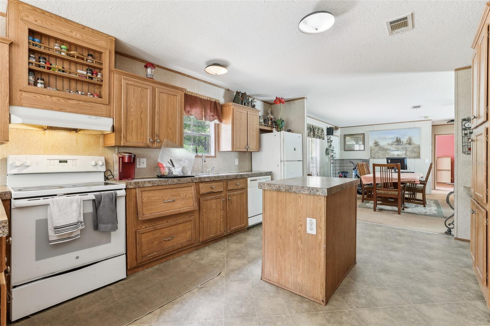 Image 12 of 22 For 2229 6th Street