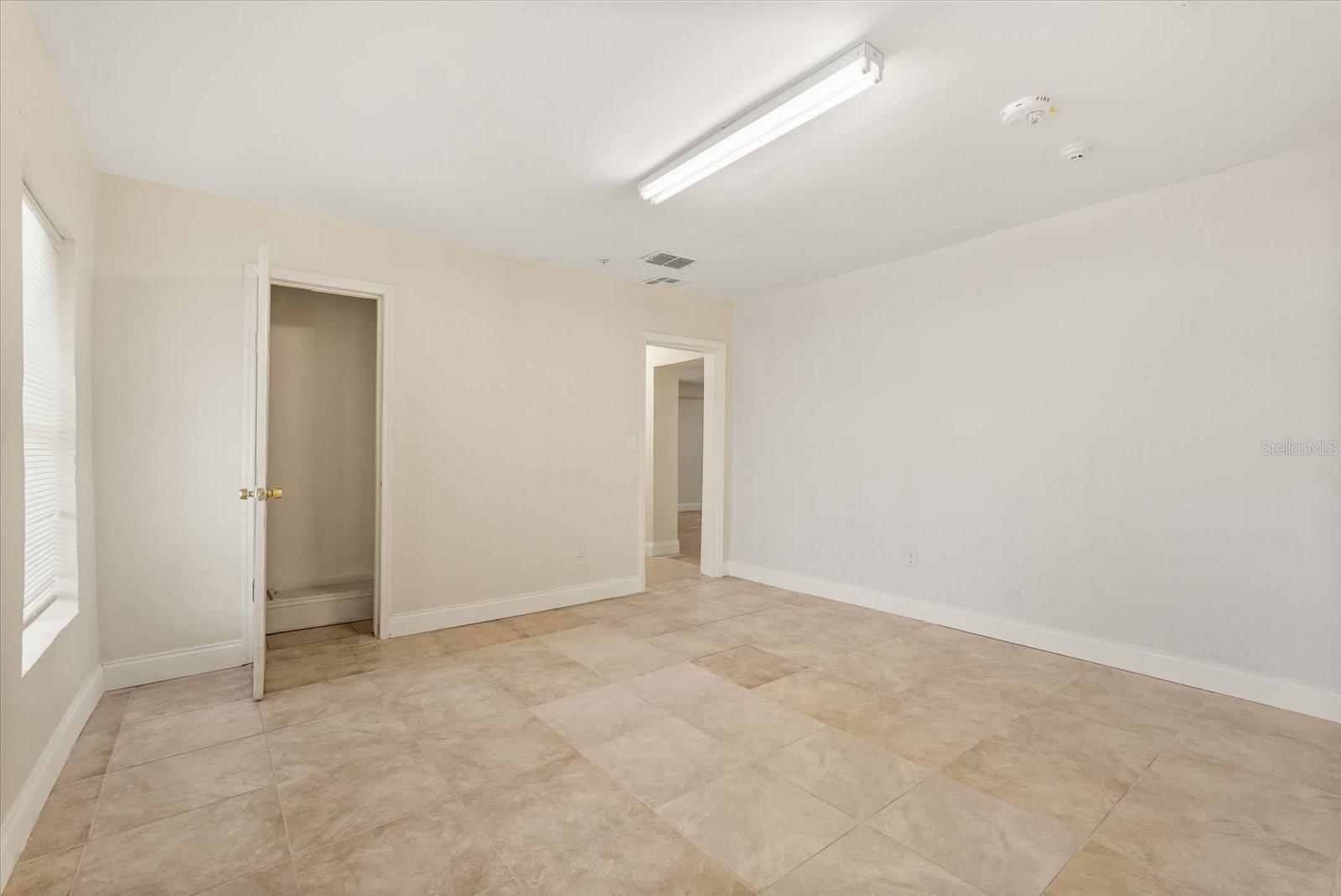 Image 18 of 33 For 1436 22nd Street