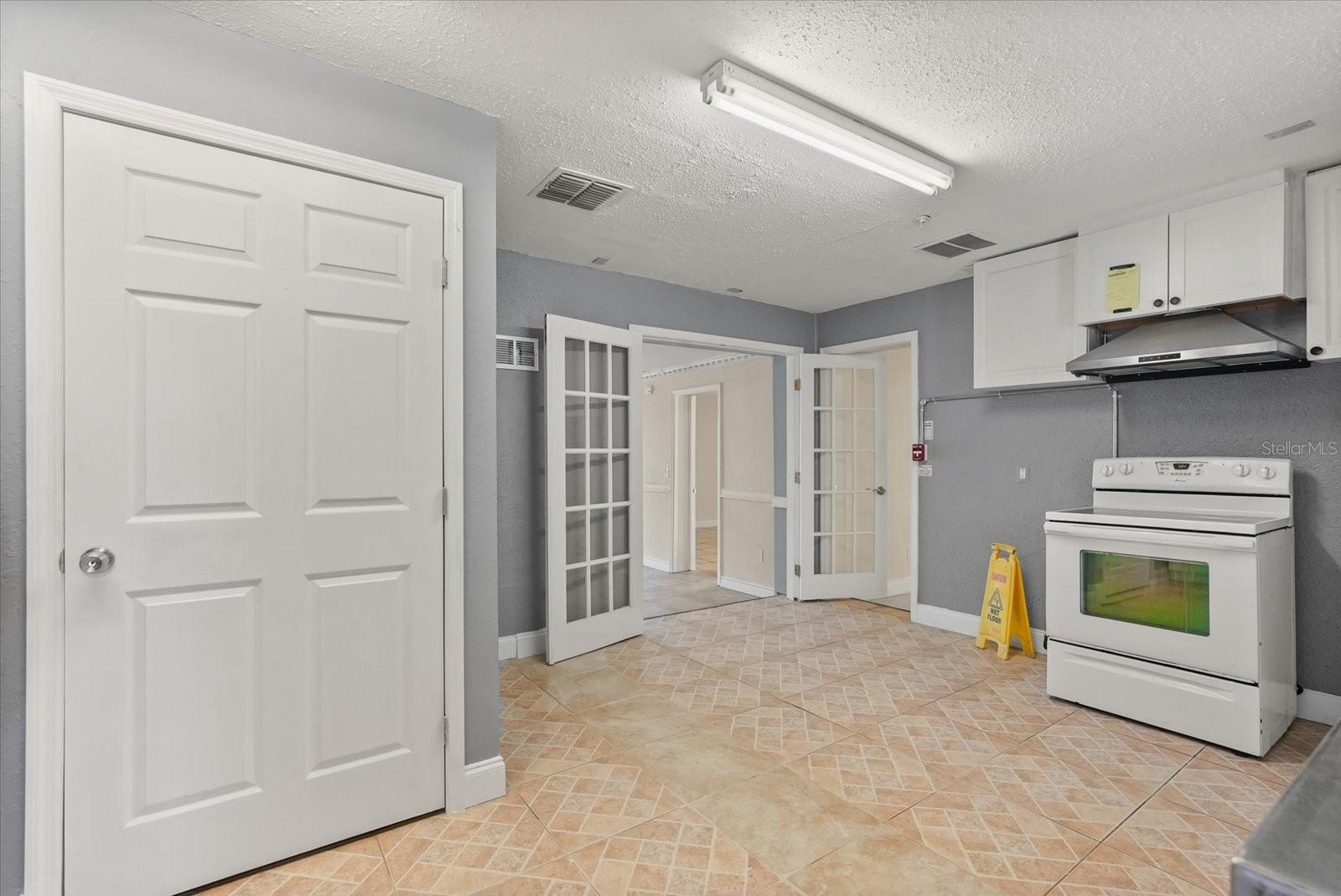 Image 27 of 33 For 1436 22nd Street