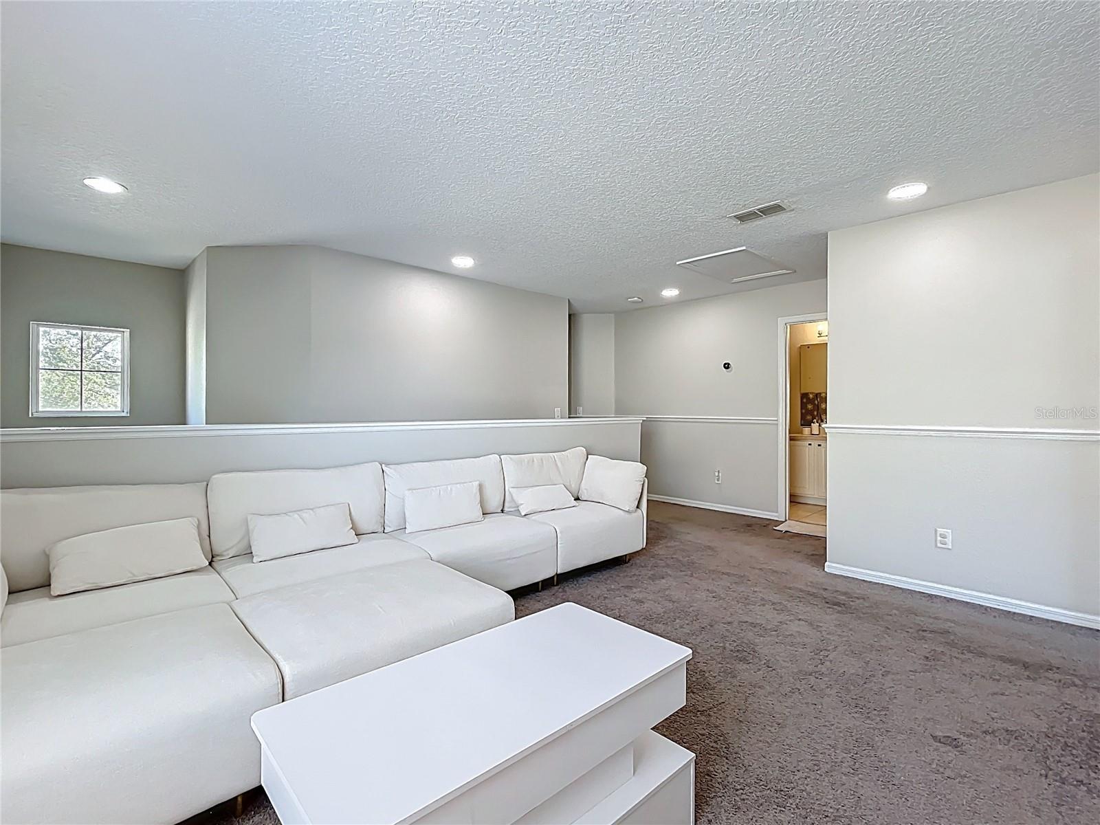 Image 18 of 33 For 15326 Beamleigh Road