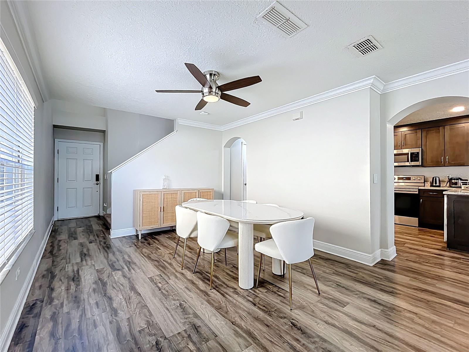 Image 7 of 33 For 15326 Beamleigh Road