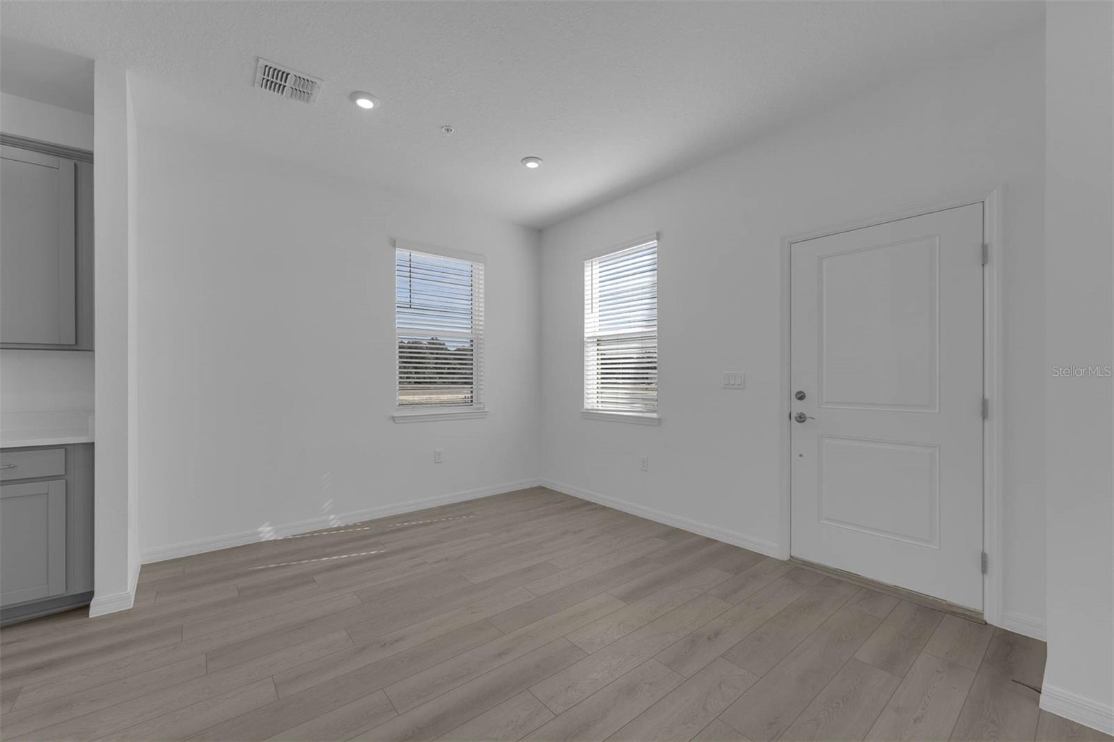 Image 17 of 35 For 502 Belmond Drive