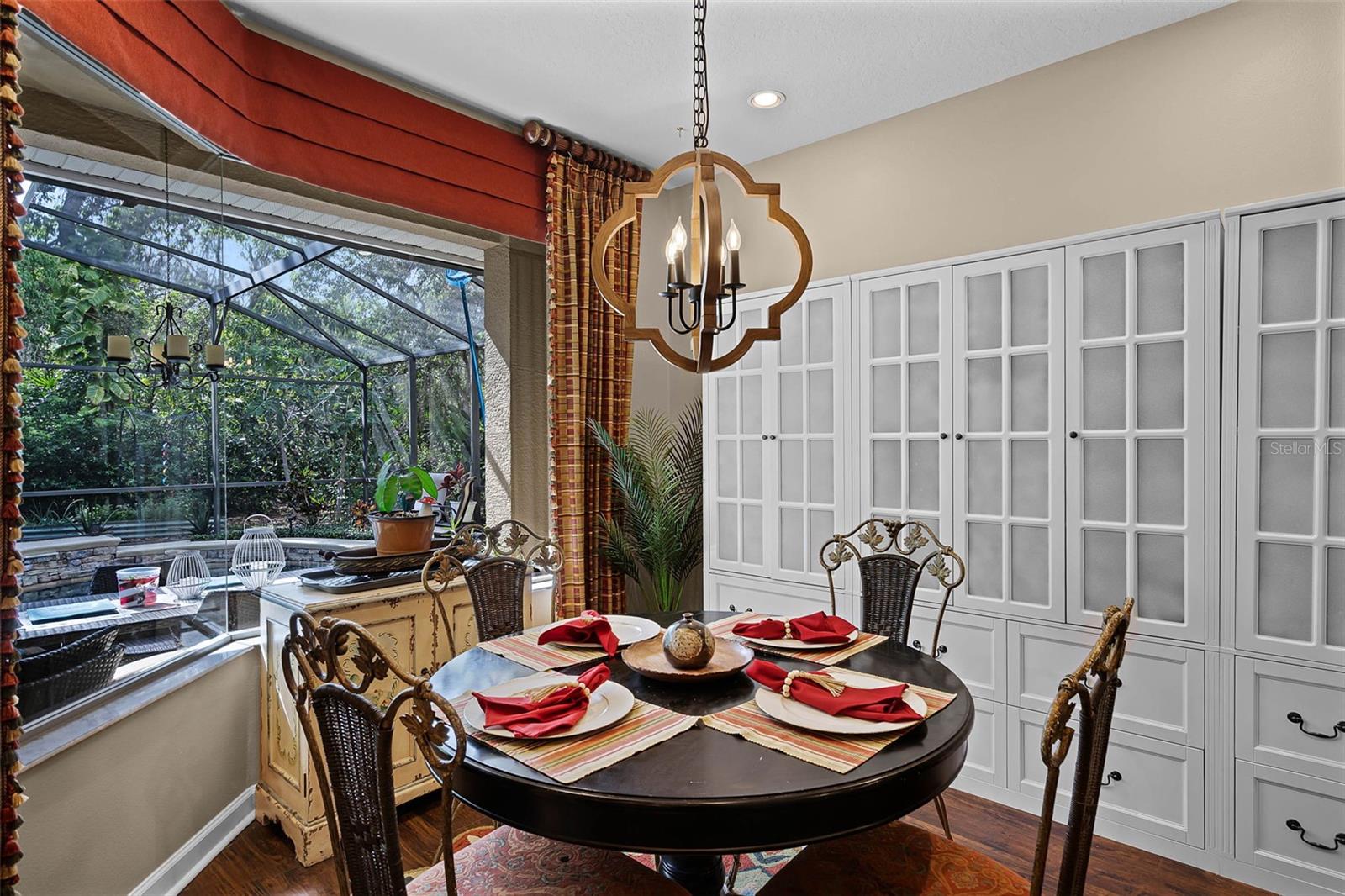Image 18 of 56 For 162 Seville Chase Drive