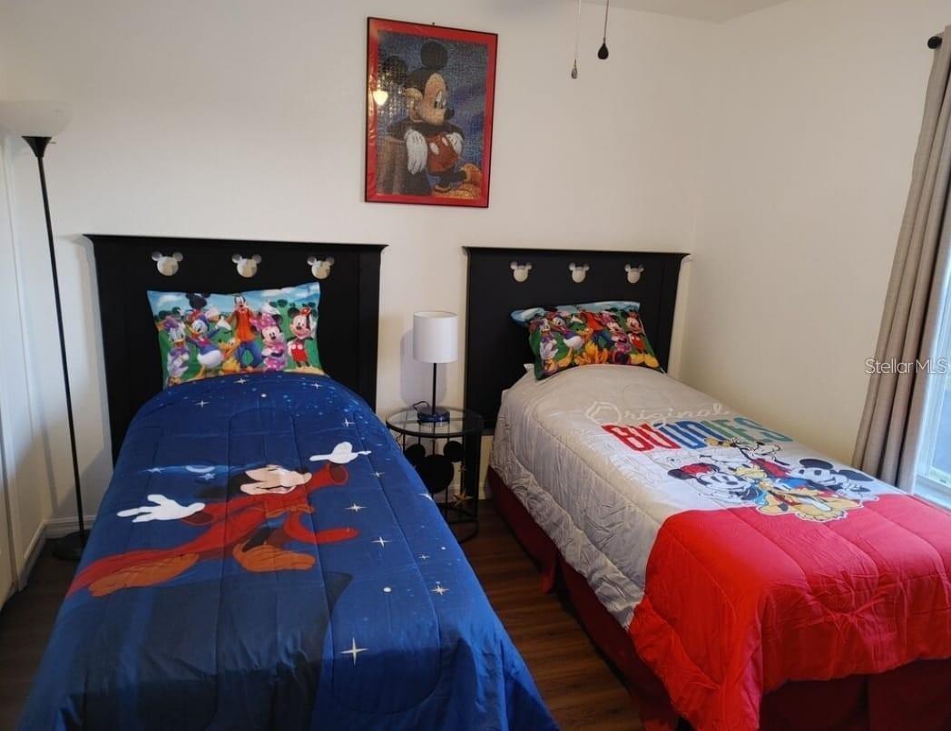 Image 3 of 11 For 4031 Calabria Avenue