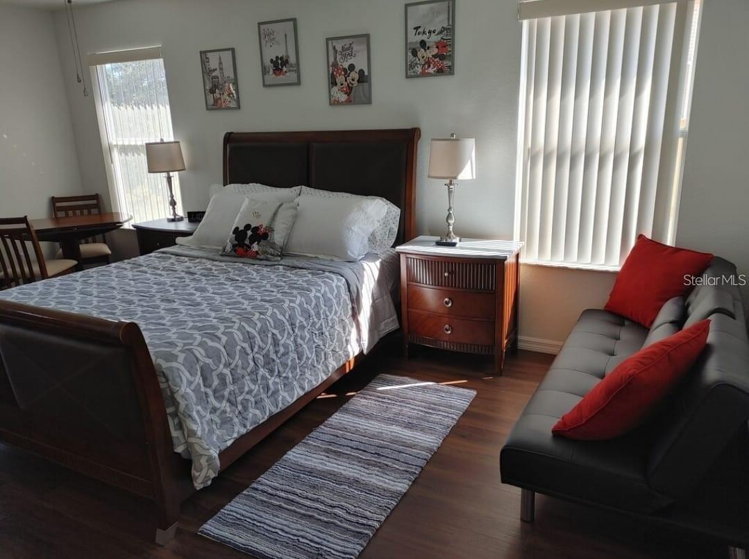 Image 4 of 11 For 4031 Calabria Avenue