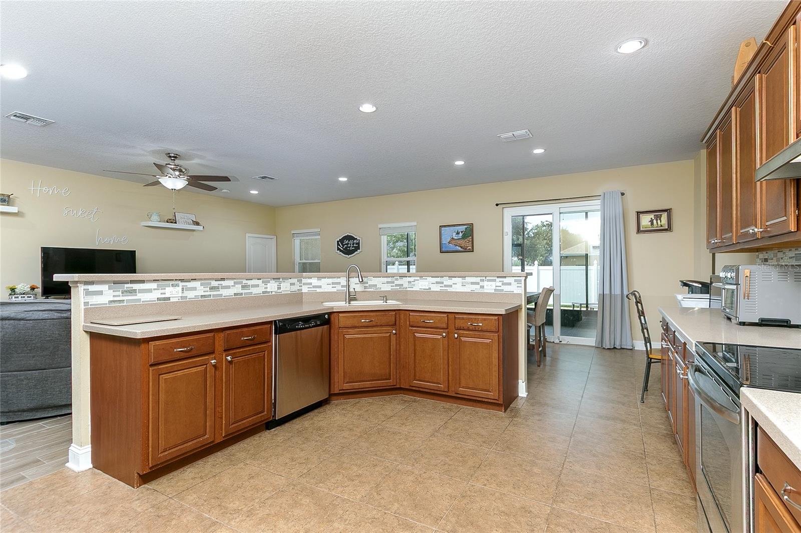 Image 15 of 53 For 420 Tulipwood Lane