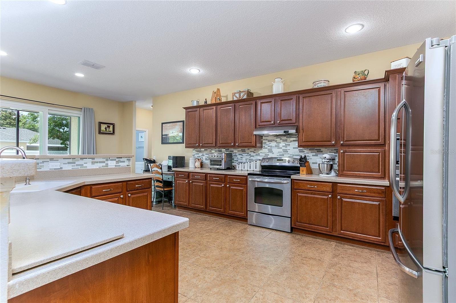Image 16 of 53 For 420 Tulipwood Lane