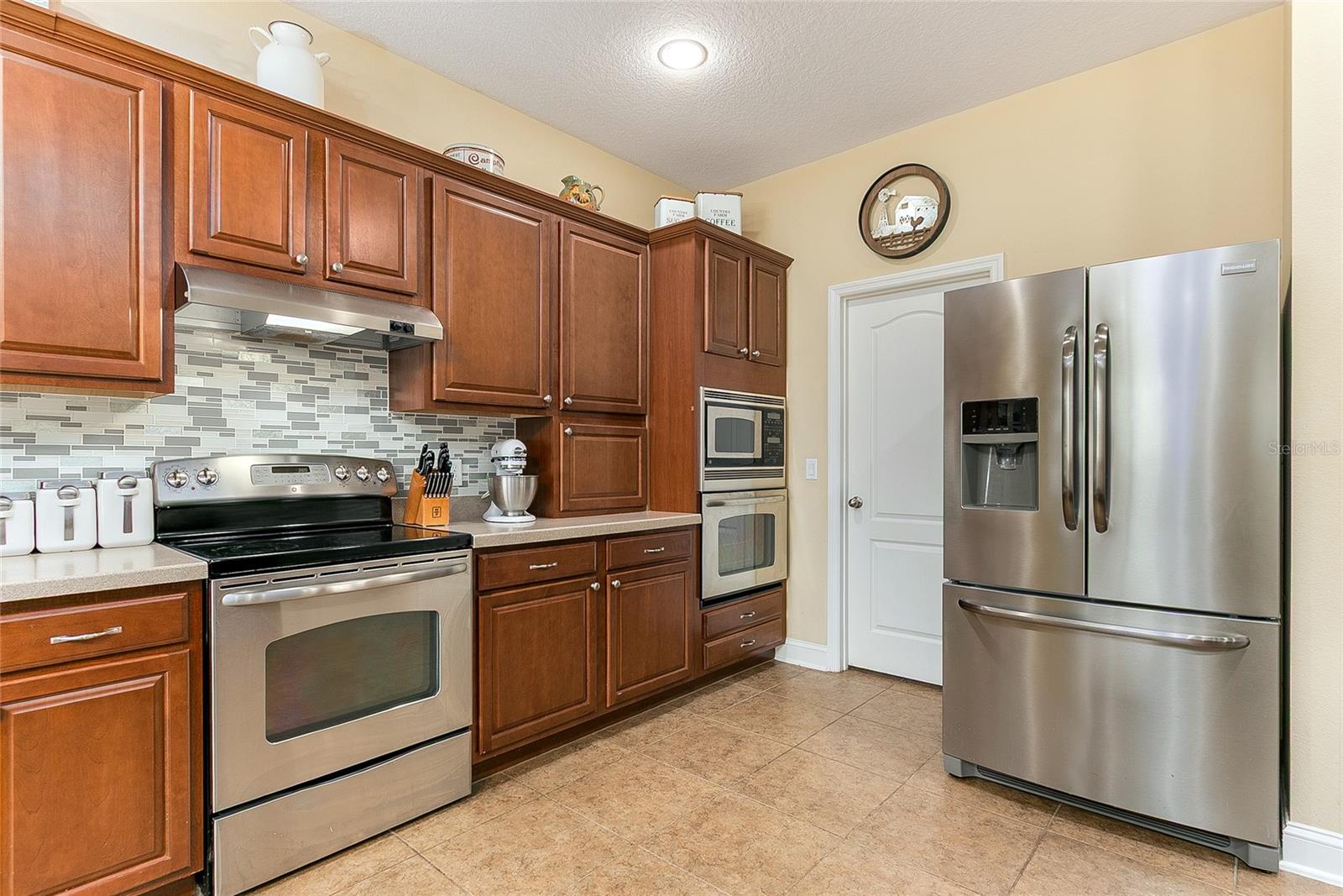 Image 17 of 53 For 420 Tulipwood Lane