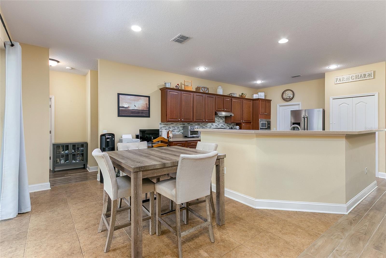 Image 18 of 53 For 420 Tulipwood Lane