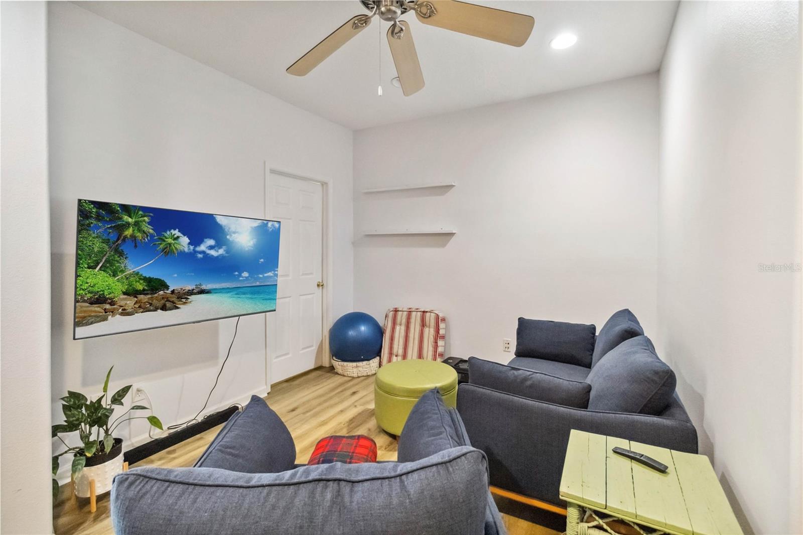 Image 11 of 16 For 9686 Cypress Pine Street