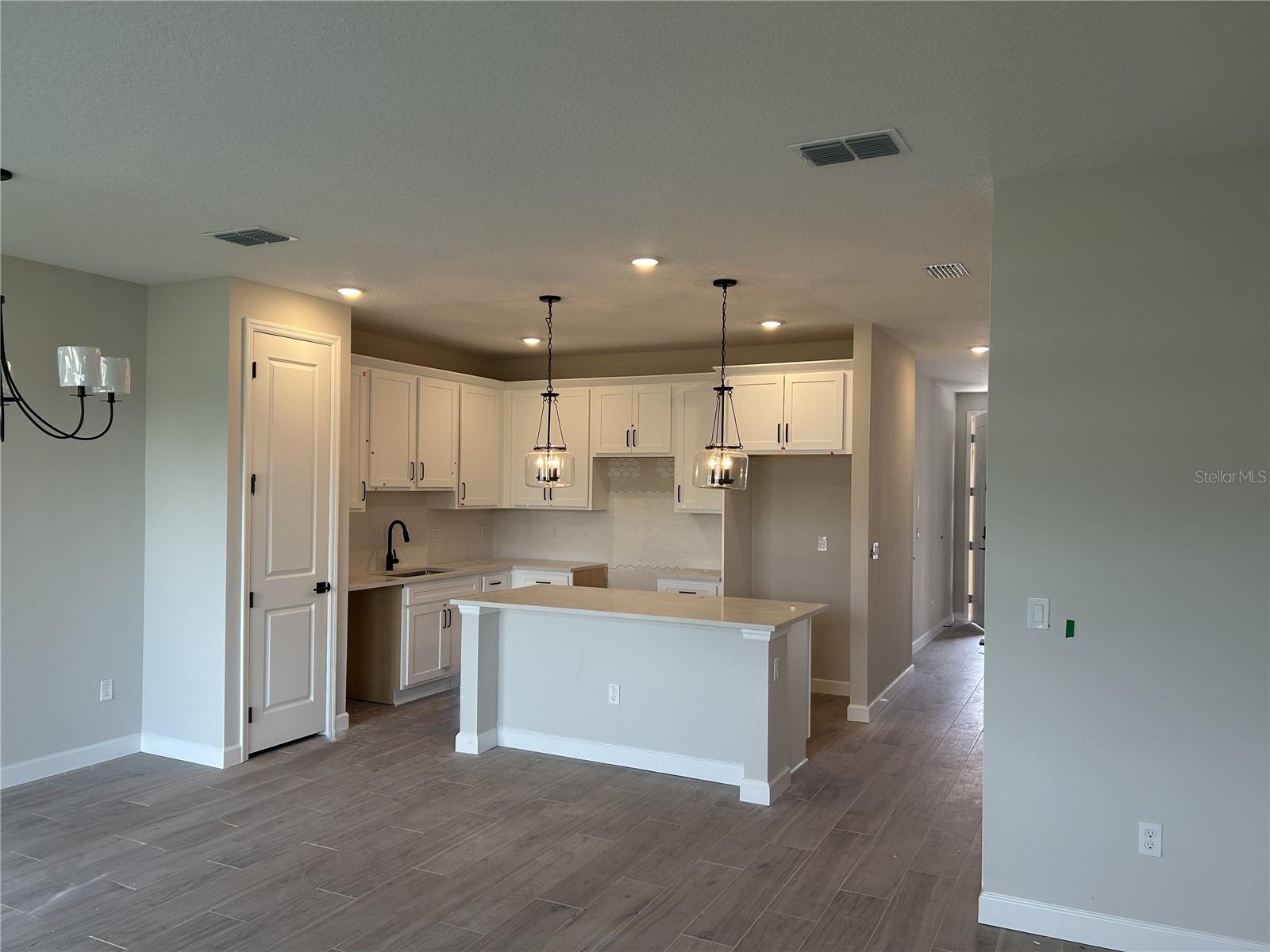 Image 9 of 24 For 7677 Deer Valley Circle
