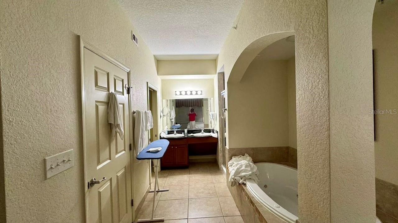 Image 7 of 13 For 8125 Resort Village Drive 5808