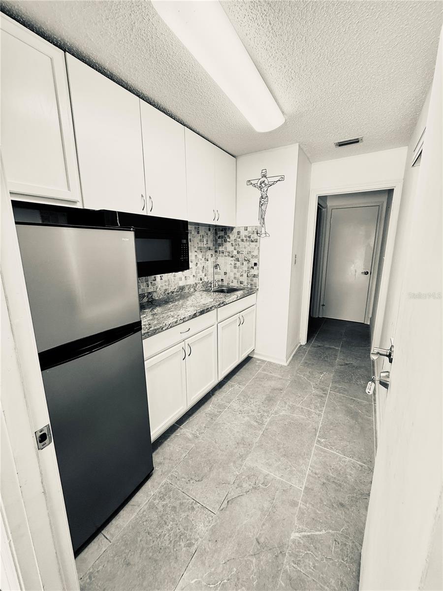 Image 36 of 49 For 11714 Peachstone Lane