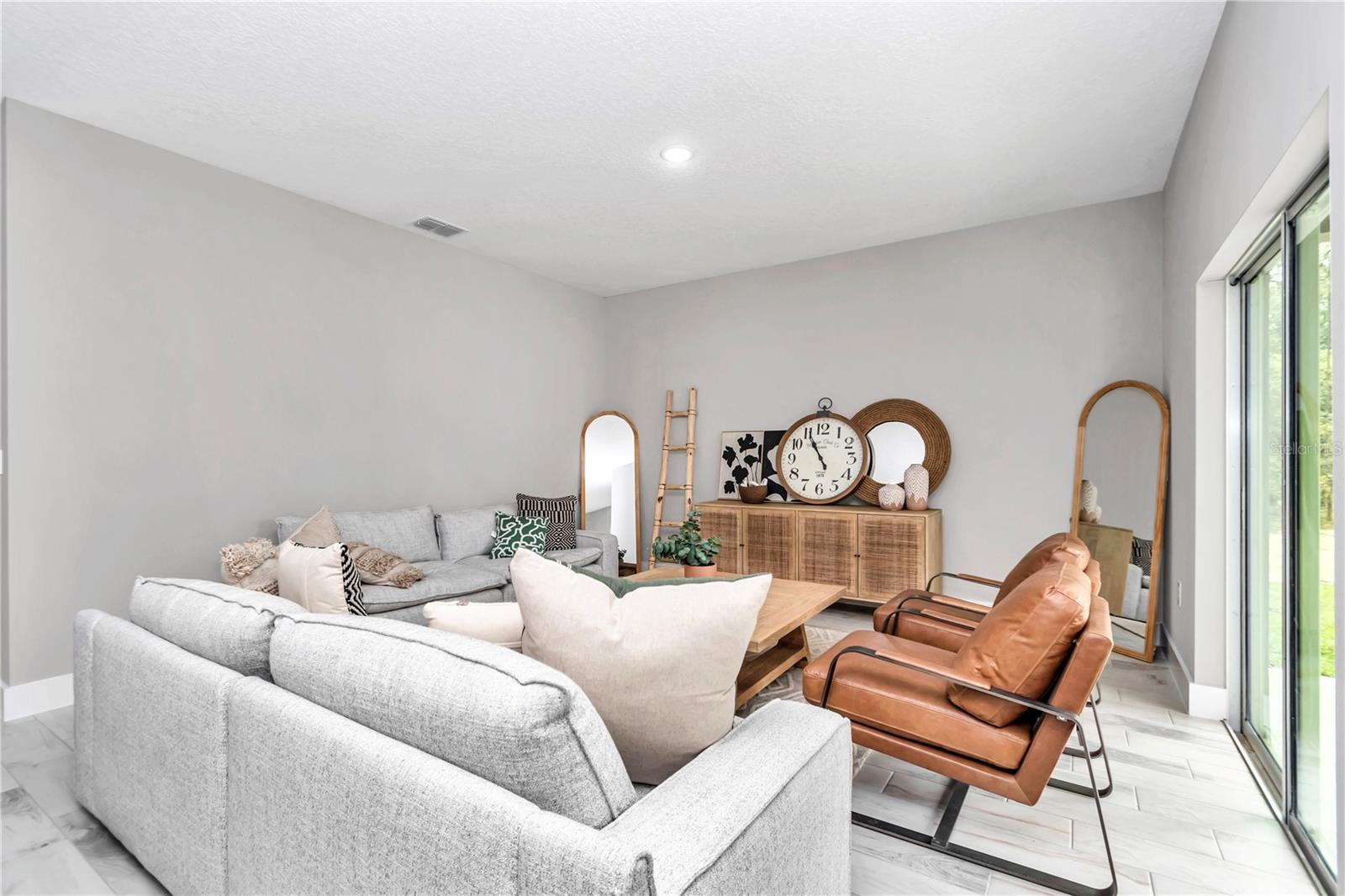 Image 22 of 43 For 8258 136th Terrace