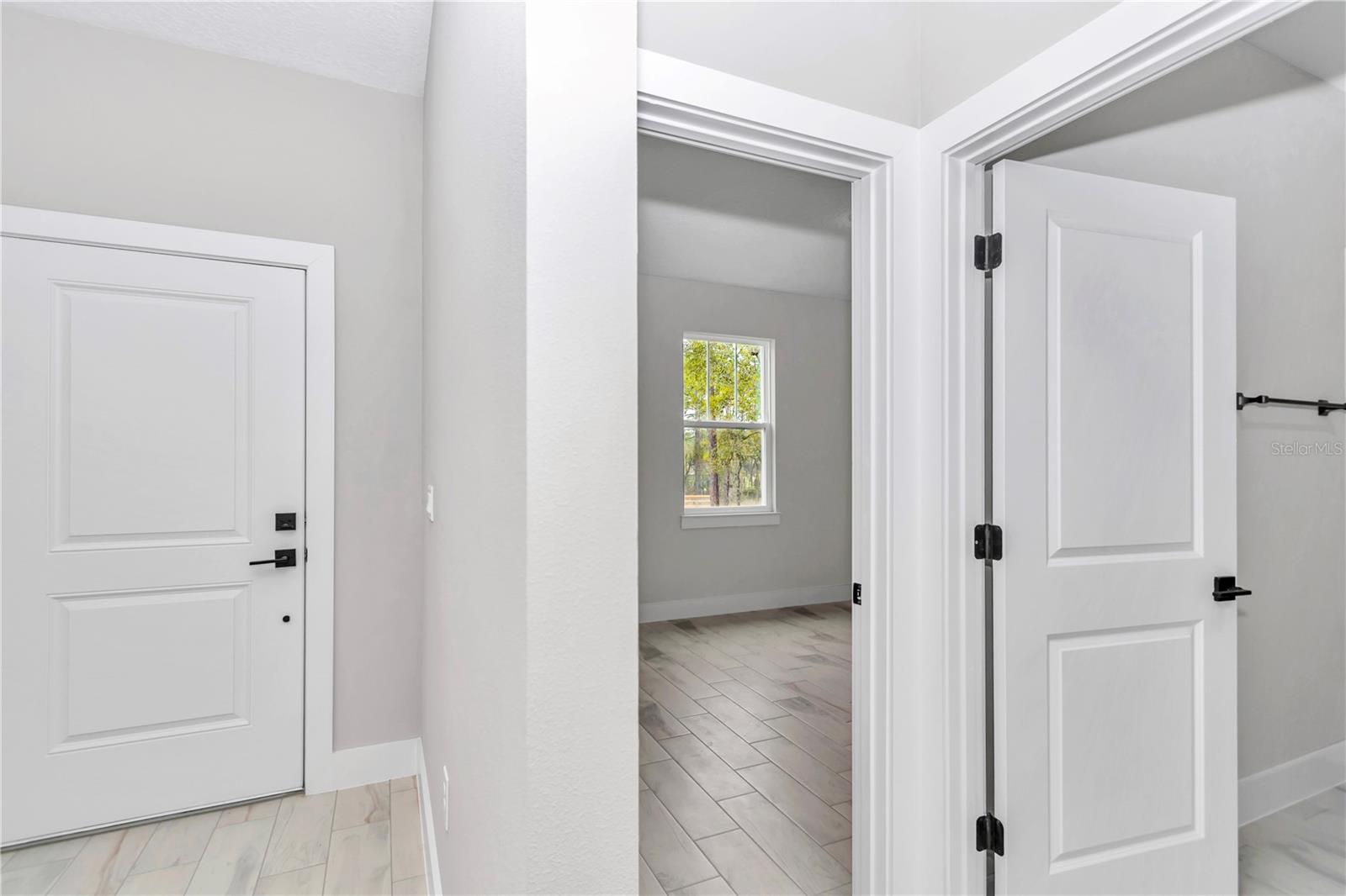 Image 4 of 43 For 8258 136th Terrace