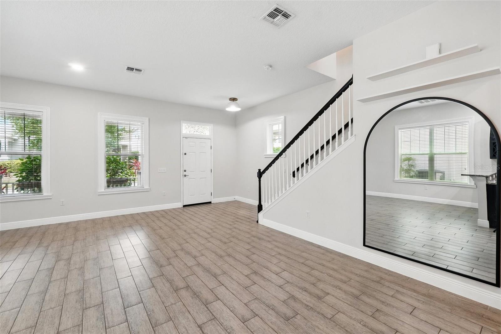Image 11 of 37 For 9389 Meadow Hunt Way