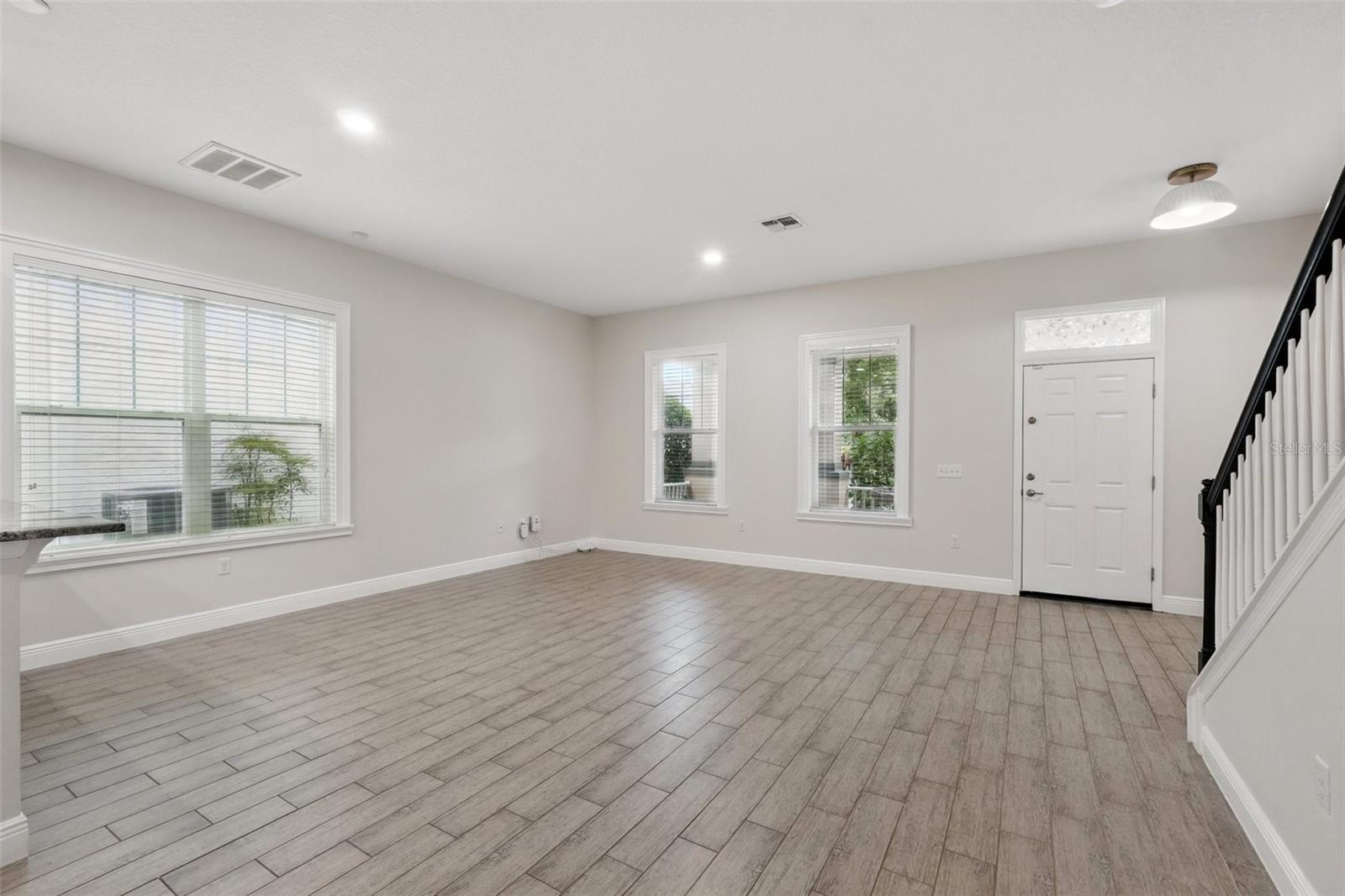 Image 12 of 37 For 9389 Meadow Hunt Way