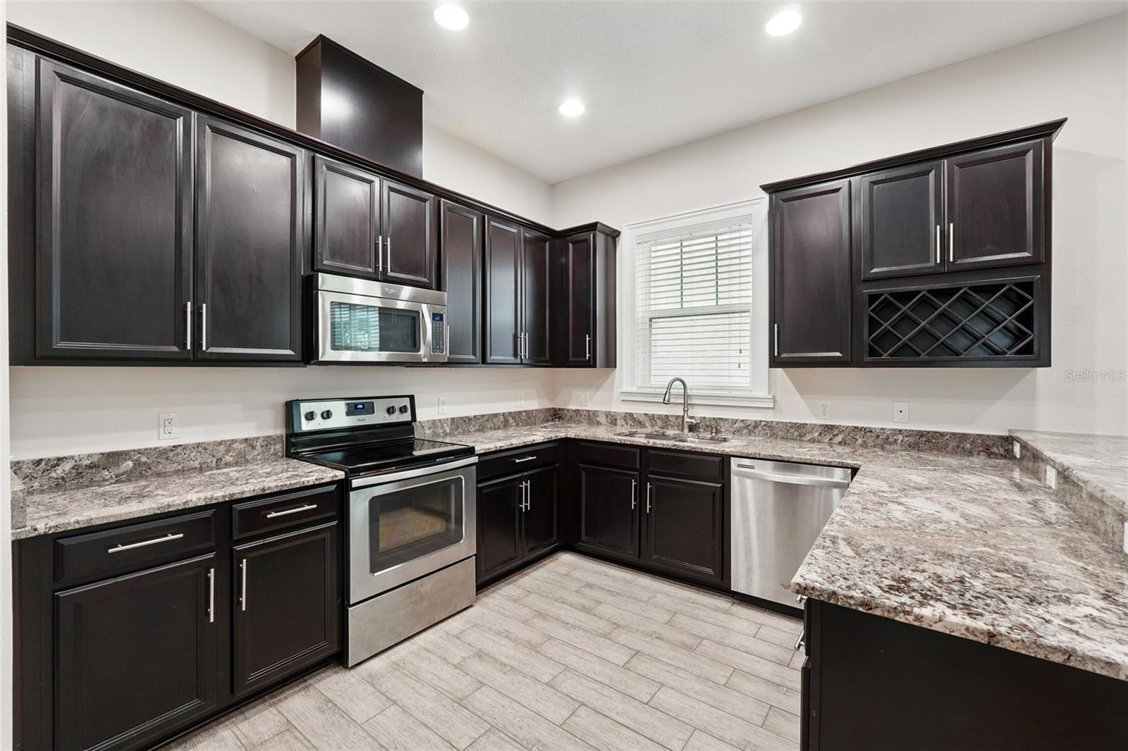 Image 16 of 37 For 9389 Meadow Hunt Way