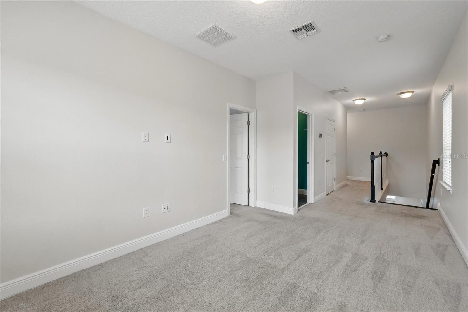 Image 22 of 37 For 9389 Meadow Hunt Way