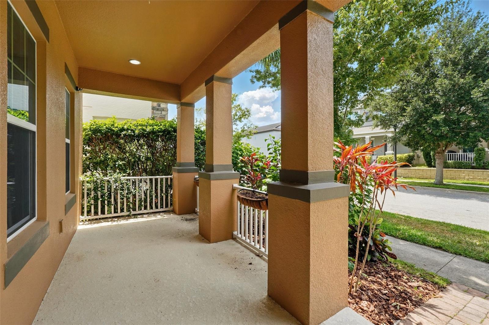 Image 4 of 37 For 9389 Meadow Hunt Way