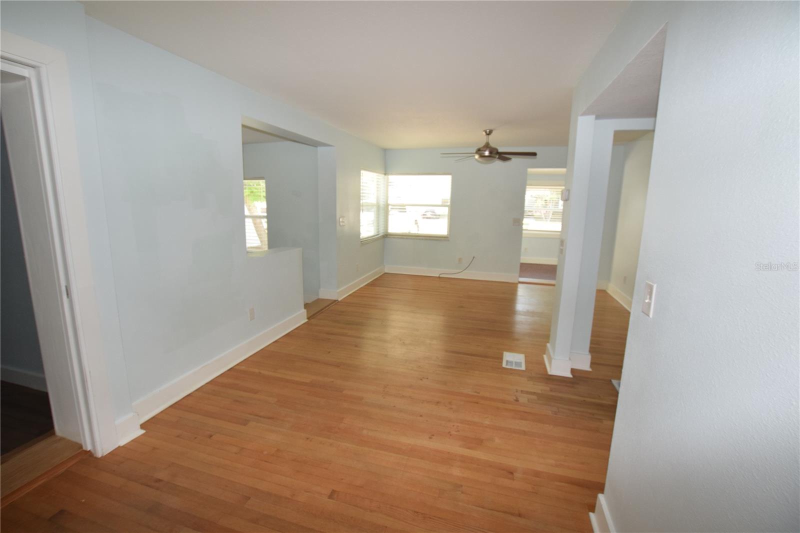 Image 10 of 29 For 2212 Hoffner Avenue
