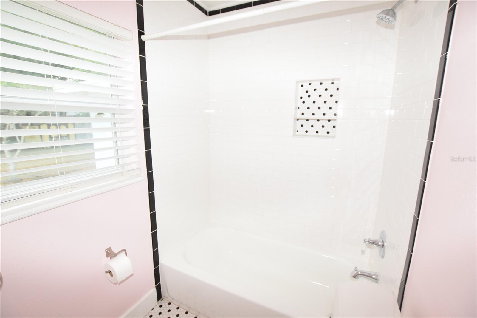 Image 21 of 29 For 2212 Hoffner Avenue