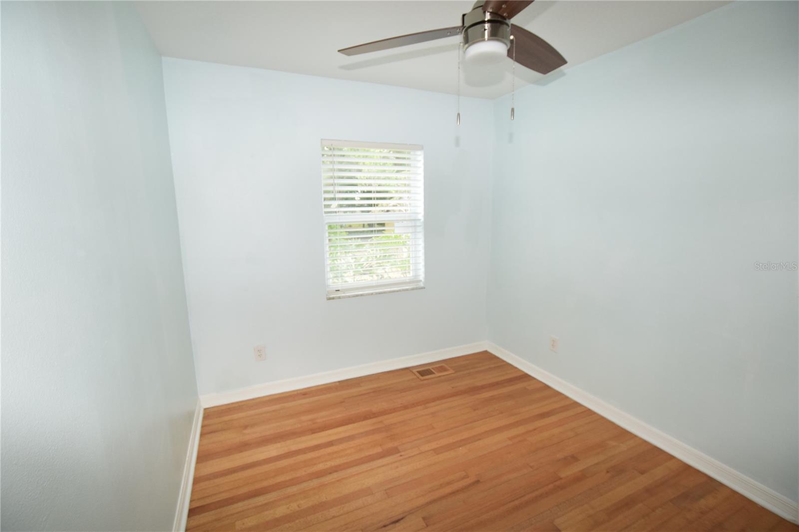 Image 26 of 29 For 2212 Hoffner Avenue