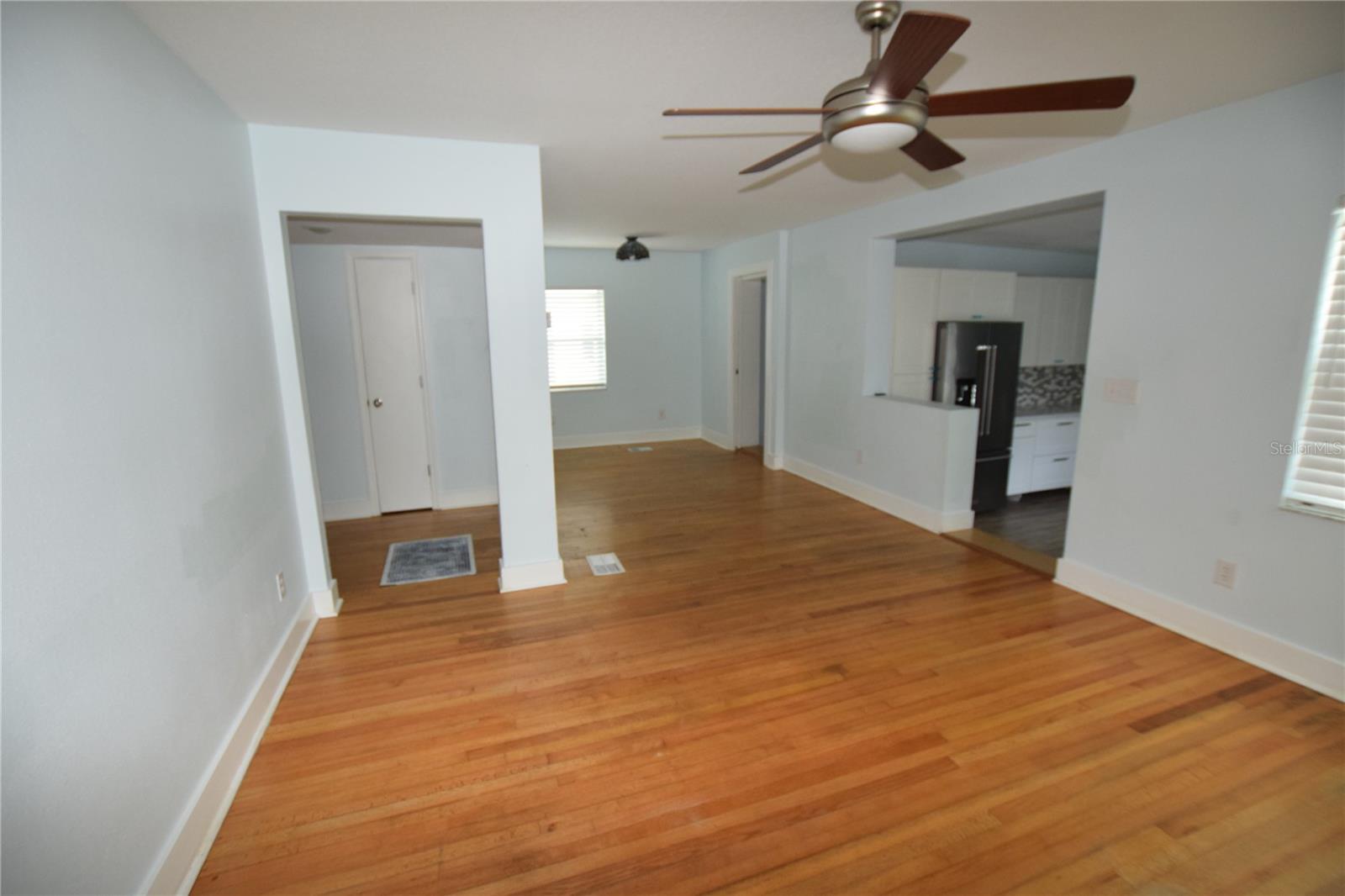 Image 8 of 29 For 2212 Hoffner Avenue