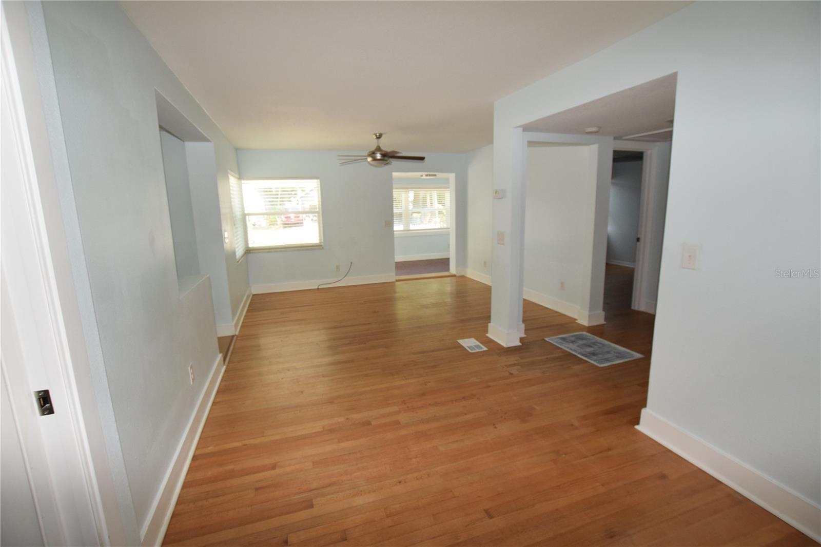 Image 9 of 29 For 2212 Hoffner Avenue