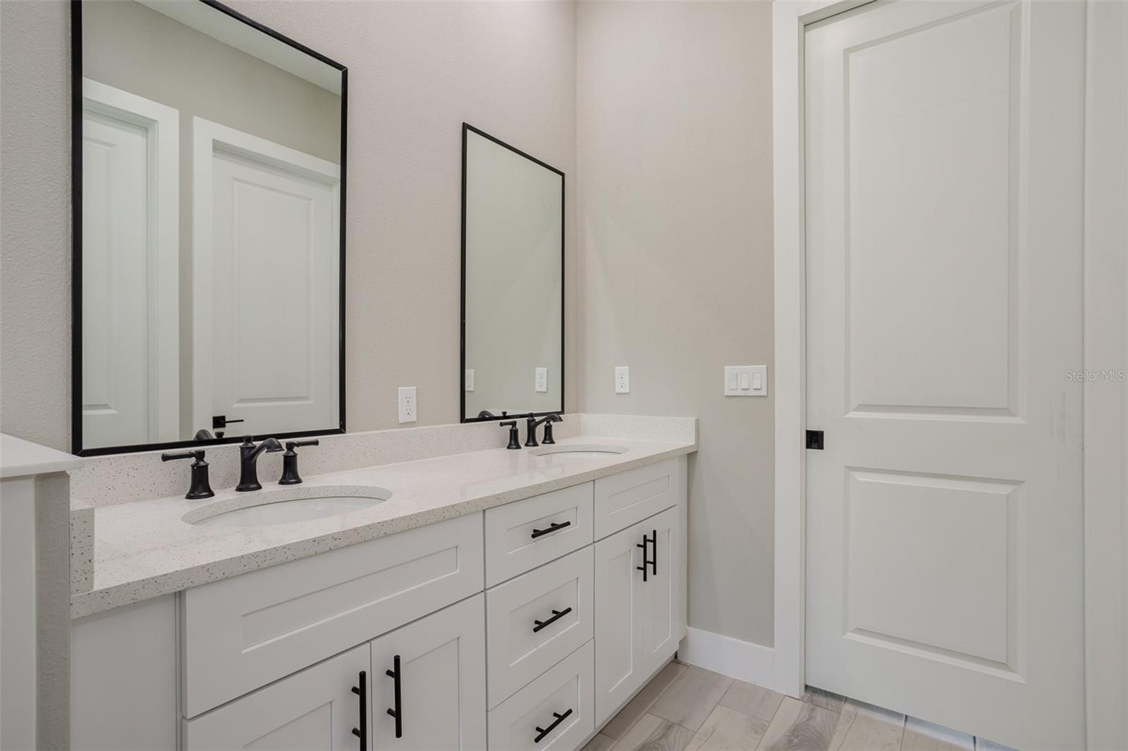 Image 12 of 20 For 7195 125 Terrace Road