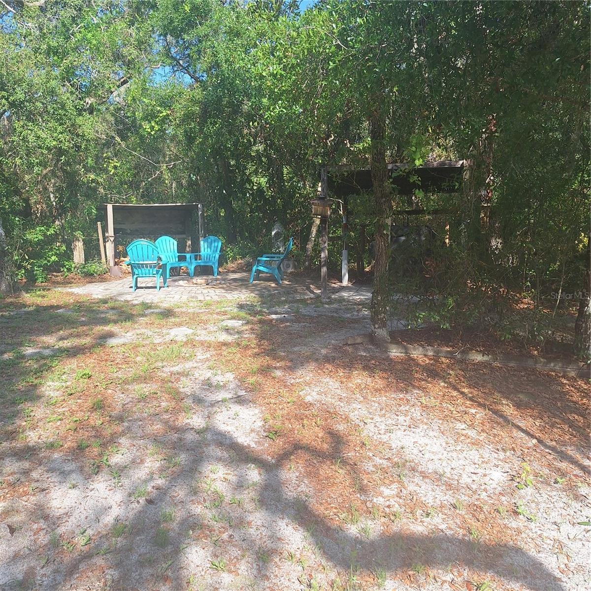Listing photo id 46 for 5148 Cyril Drive