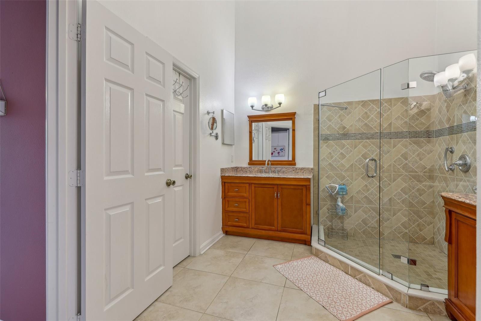 Image 20 of 40 For 6057 Lake Pointe Drive 408