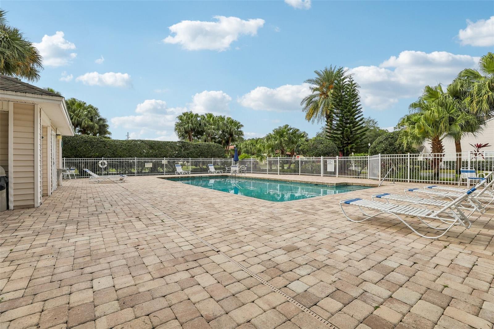 Image 36 of 40 For 6057 Lake Pointe Drive 408