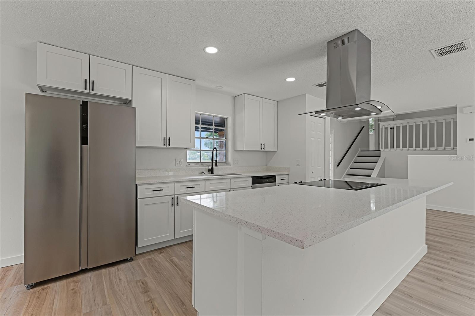 Image 16 of 51 For 7085 Willowwood Street