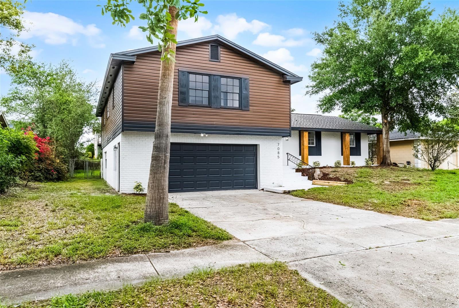 Image 2 of 51 For 7085 Willowwood Street