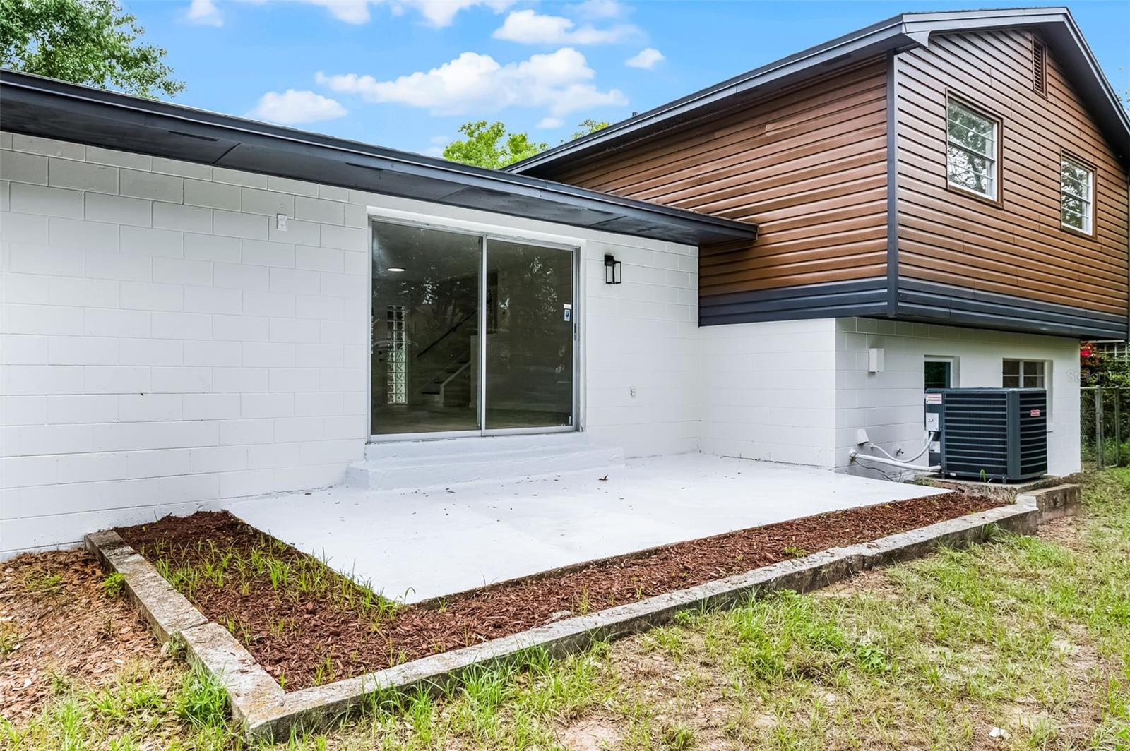 Image 43 of 51 For 7085 Willowwood Street